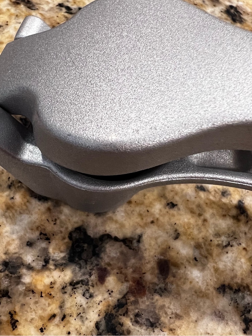 The Pampered Chef Garlic Press - Picture 7 of 8